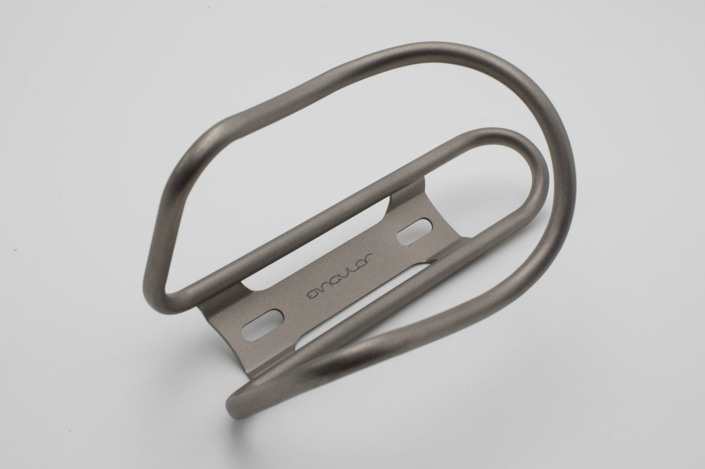 Singular Ti bottle cage
