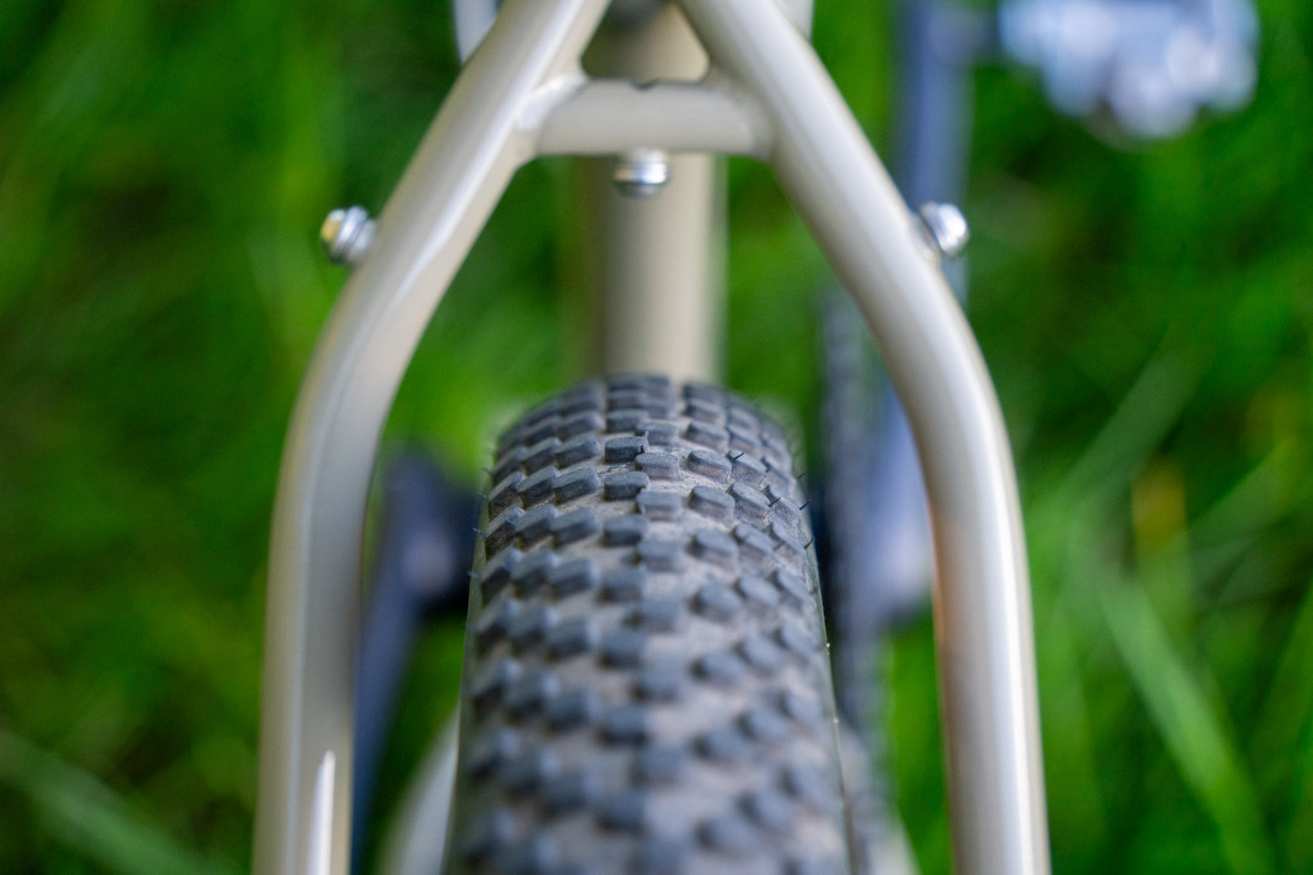 steel gravel tire clearance