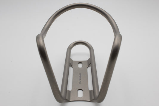 Singular Ti bottle cage