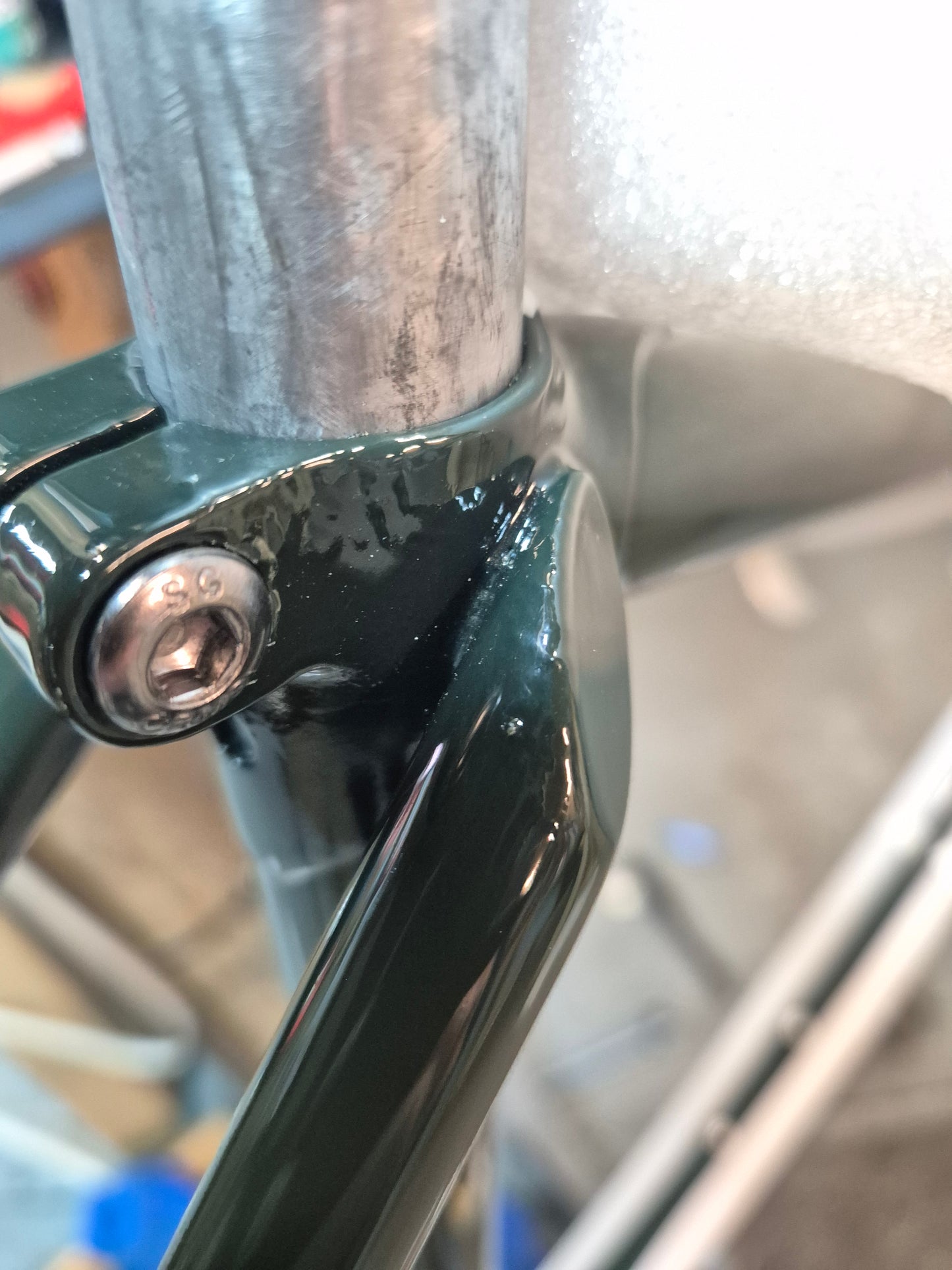 Peregrine Mk 4 frameset - paint blemished