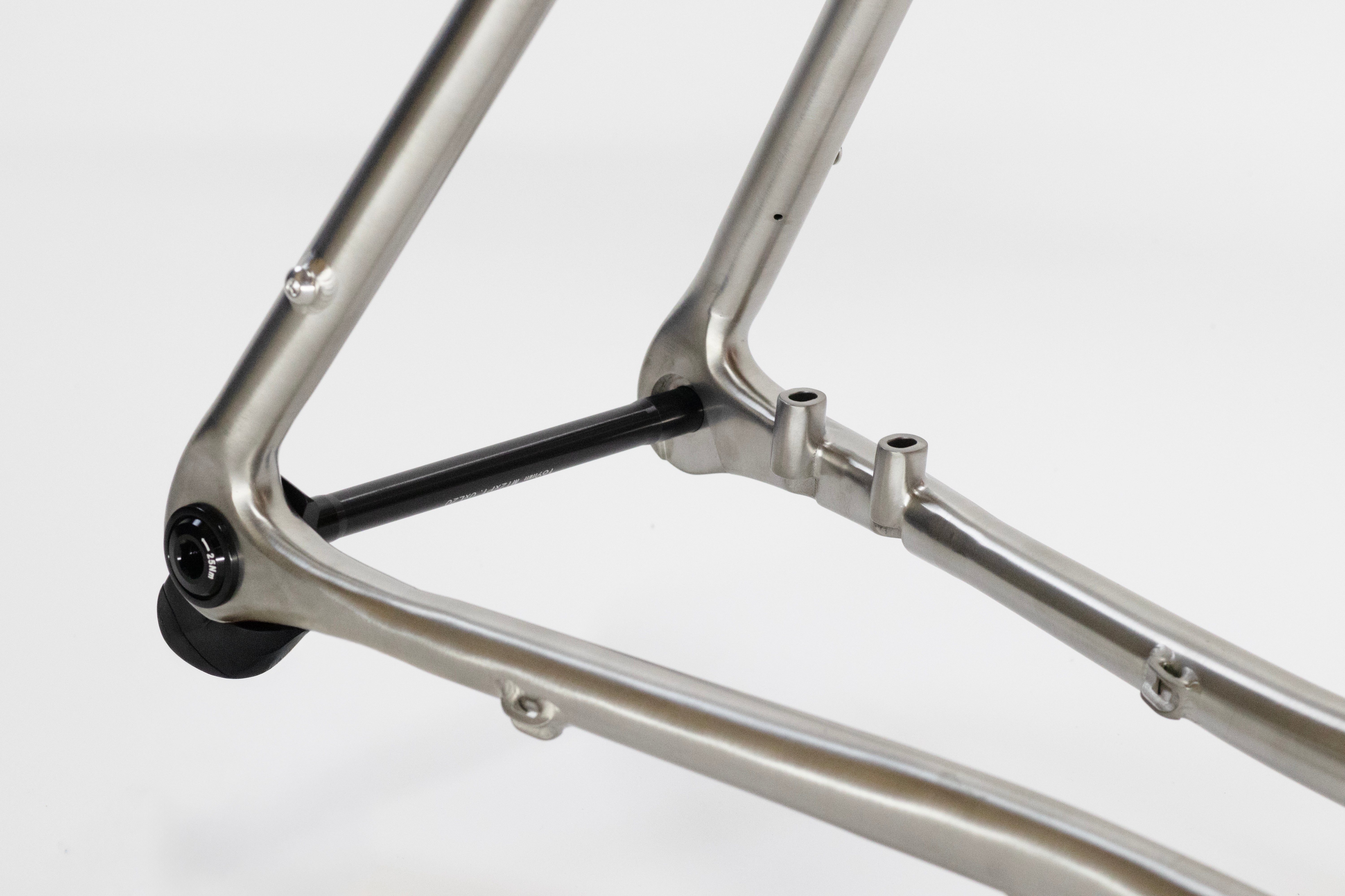 Singular Kite Titanium gravel bike – singularcycles