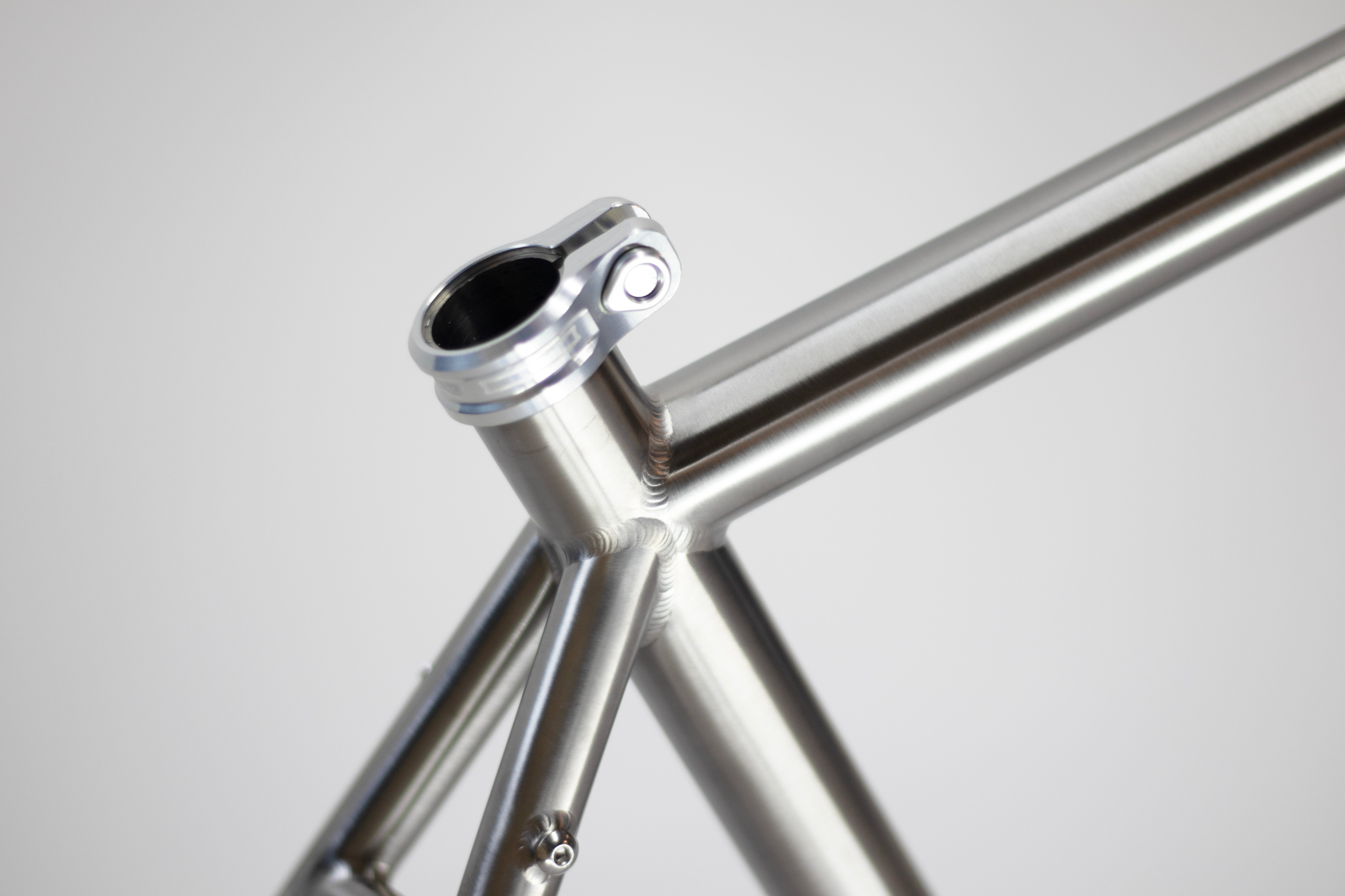 Singular Kite Titanium gravel bike – singularcycles