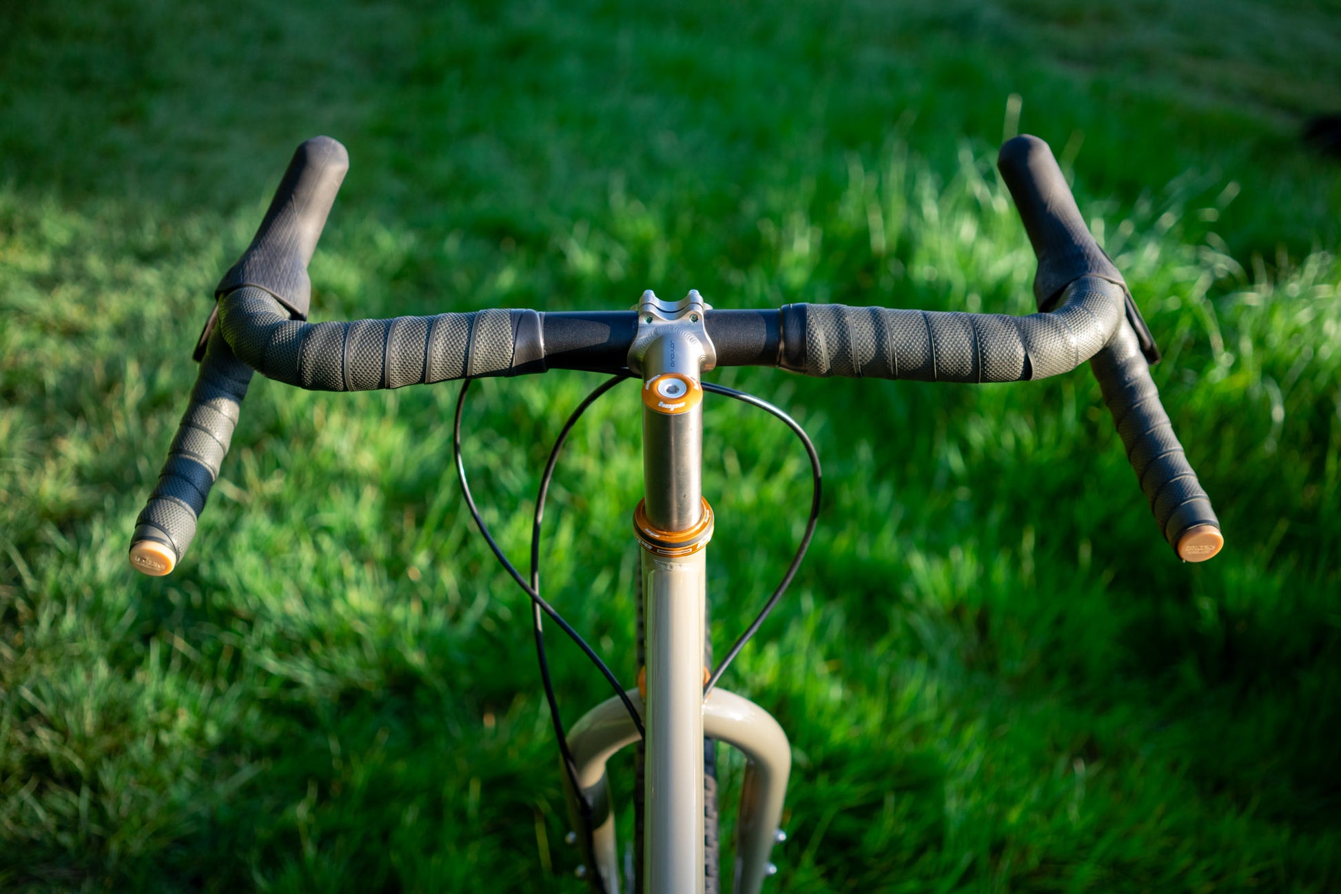 singular gryphon flared drop handlebars